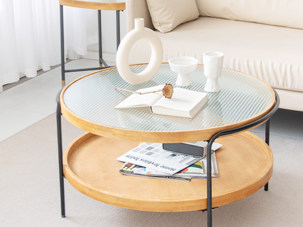 تربيزة معدنية تصميم عصري مع قاعدة قوية