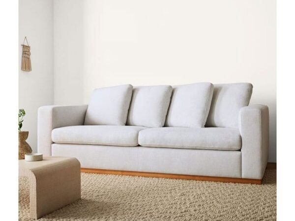 كنب رمادي فاتح