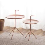 طاولات معدنية كلاسيكي بلون وردي