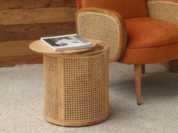 طاولة جانبية بسيطة خشبية