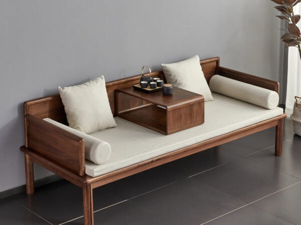 كنب سرير بتصميم كلاسيكي