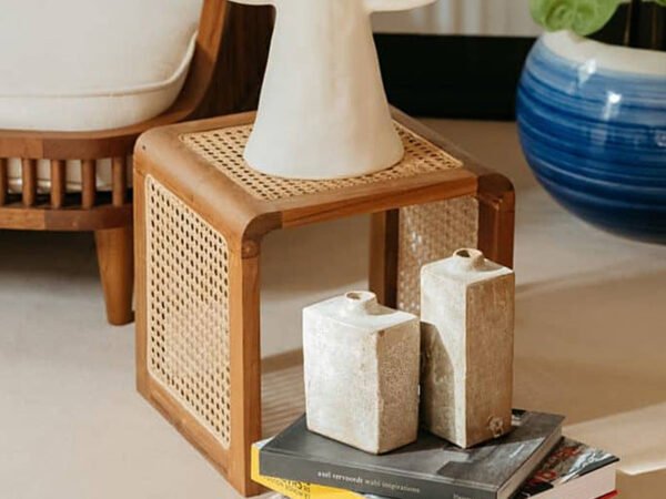 طاولة خدمة خشبية