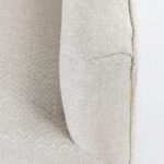 ⁦كرسي منفرد بتصميم بسيط⁩ - الصورة ⁦2⁩