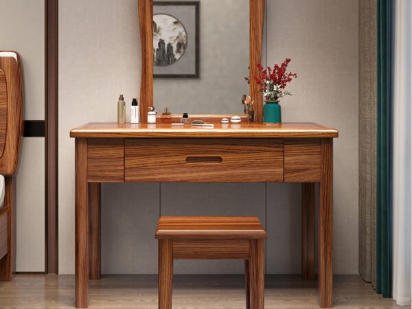 تسريحة كلاسيكية مع كرسي مميز