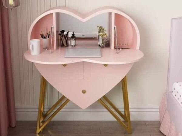 تسريحة على شكل قلب