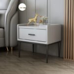 ⁦كمودينة غرفة النوم بتصميم فاخر⁩ - الصورة ⁦4⁩