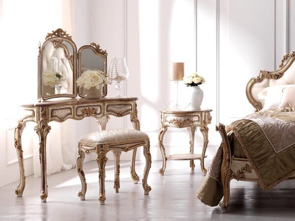 تسريحة مع مقعد بتصميم عتيق