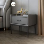 ⁦كمودينة غرفة النوم بتصميم فاخر⁩ - الصورة ⁦2⁩