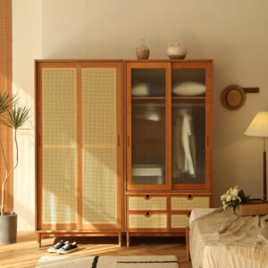 دولاب تخزين ملابس بتصميم عتيق