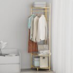 ⁦علاقة نوم فاخرة بتصميم ذهبي وأسود⁩ - الصورة ⁦2⁩