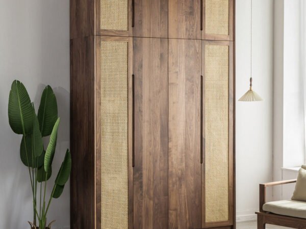 دولاب ملابس بتصميم راقي كلاسيكي