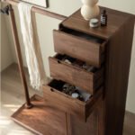 علاقة ملابس مزودة بوحدات تخزين - الصورة 3