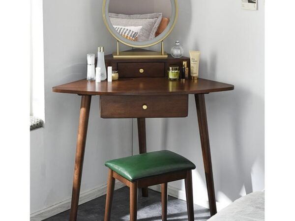 تسريحة مع مقعد بتصميم كلاسيكي فاخر