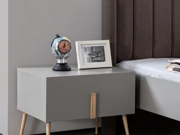 كمدينة سرير​ رمادي