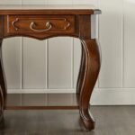 ⁦طاولة جانبية بسيطة بتصميم خشبي⁩ - الصورة ⁦3⁩