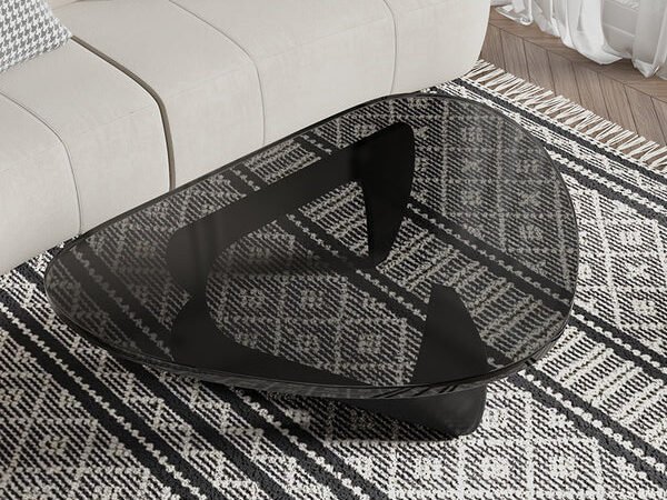 ترابيزة قهوة مودرن على شكل مثلث