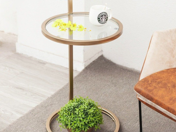 طاولة جانبية تصميم مودرن