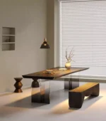 طاولة مكتب للاجتماعات