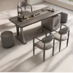 طاولة مكتب بتصميم حديث