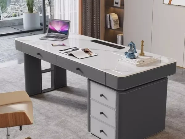 طاولة مكتب بلمسة ايطالية فخمة