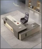 مكتب خشبي بتصميم انيق