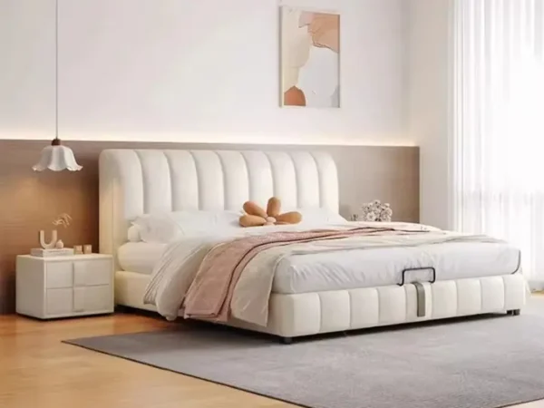 سرير غرفة نوم بتصميم فاخر مميز