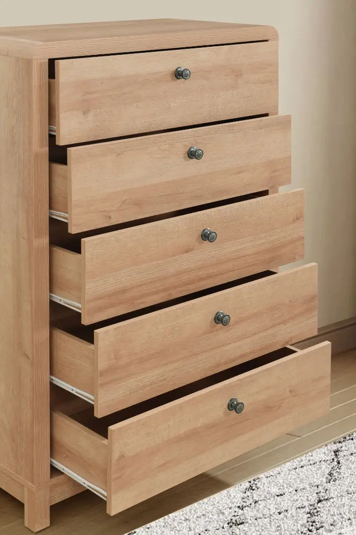 غرفة نوم كاملة بتصميم خشبي