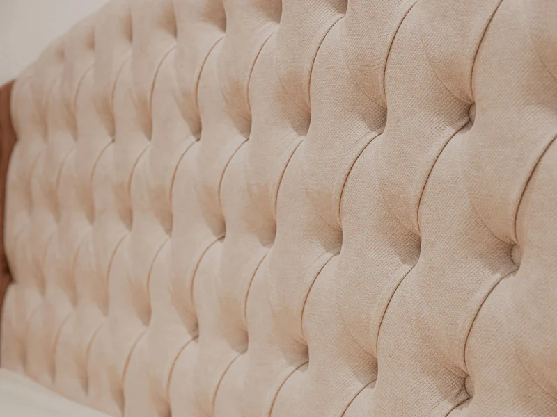 غرفة نوم كاملة بتصميم فريد 